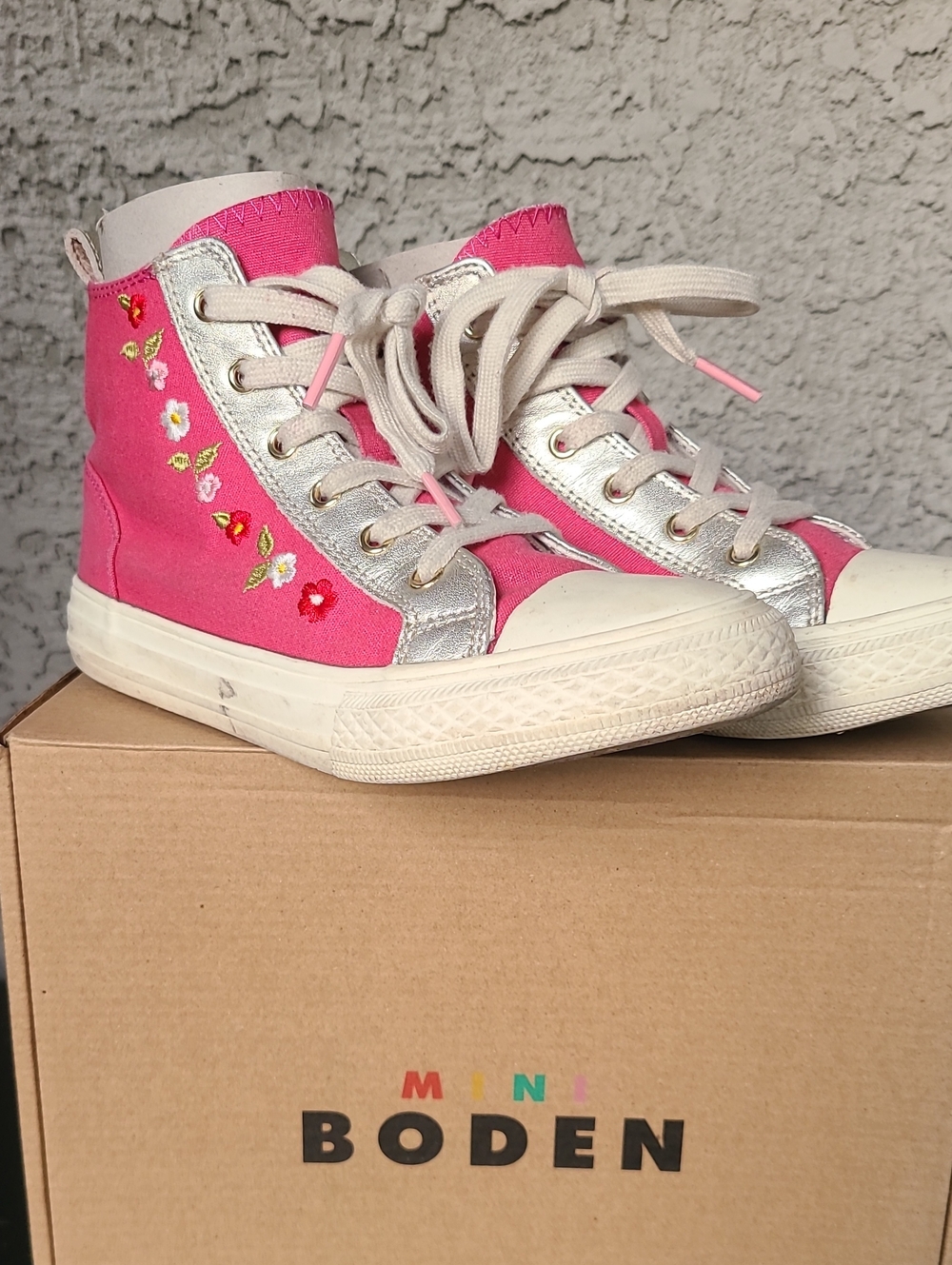 Mini Boden Hot Pink Floral High-Top Sneakers with Silver Accents